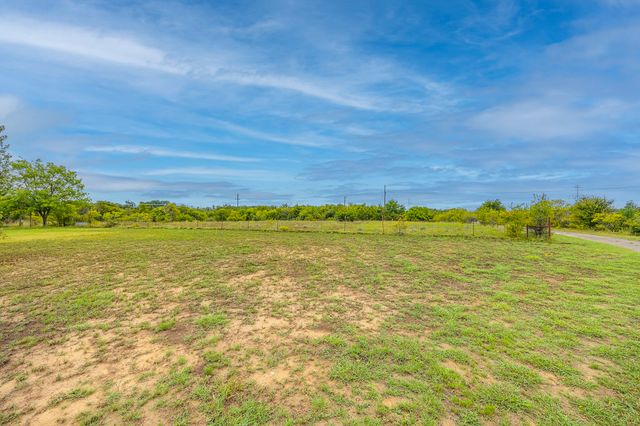 4525 White Settlement Road, Weatherford, TX 76087