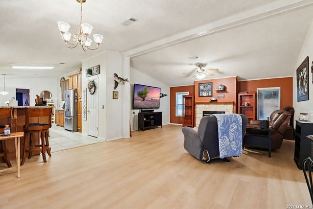 227 MISTY BND, Floresville, TX 78114