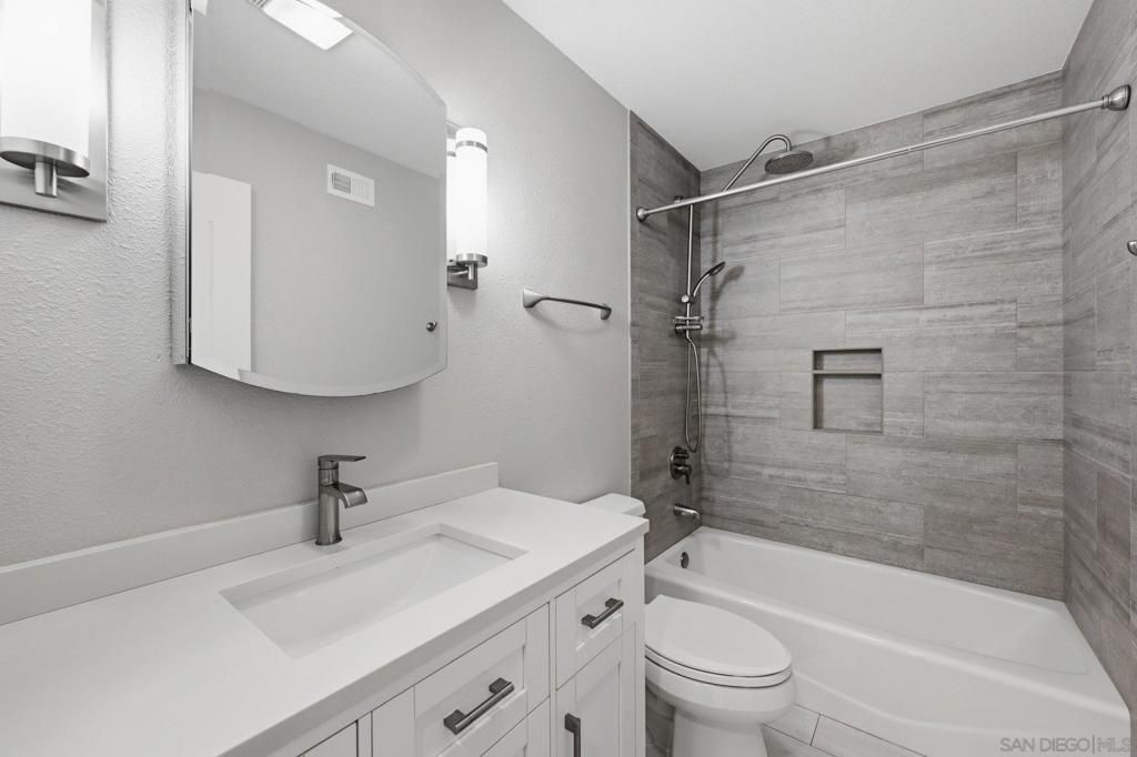 Image 19 of property listing at 12909 Margate Ave, Poway, CA 92064