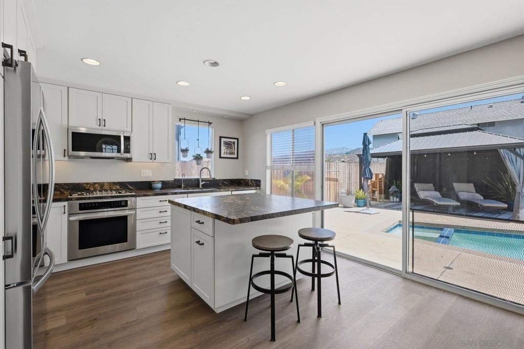 Image 6 of property listing at 12909 Margate Ave, Poway, CA 92064