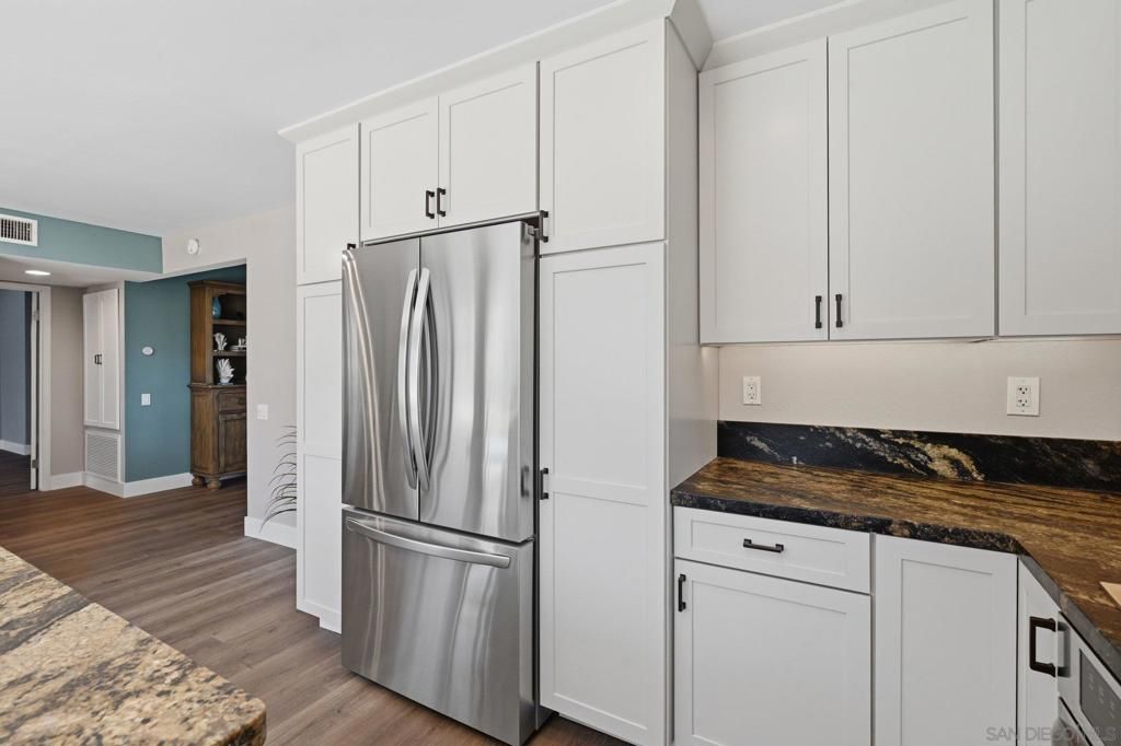 Image 9 of property listing at 12909 Margate Ave, Poway, CA 92064