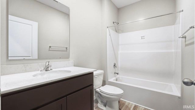 6832 Jerome Park Place, Fort Wayne, IN 46835