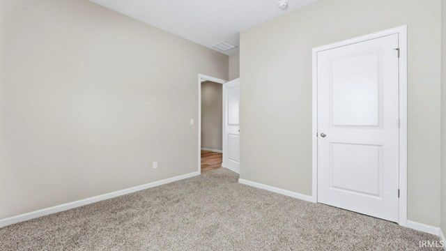 6832 Jerome Park Place, Fort Wayne, IN 46835