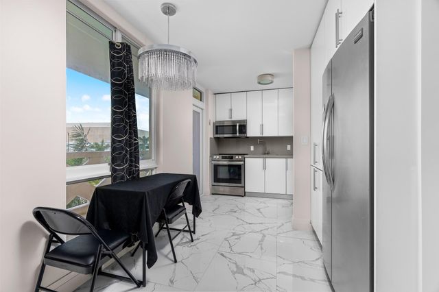 2400 NE 9th St 501, Fort Lauderdale, FL 33304