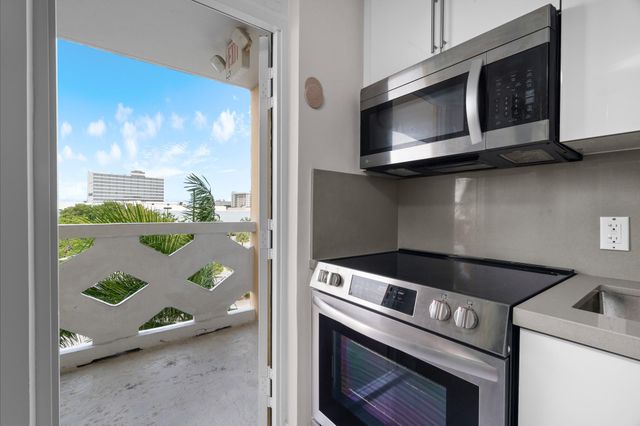 2400 NE 9th St 501, Fort Lauderdale, FL 33304