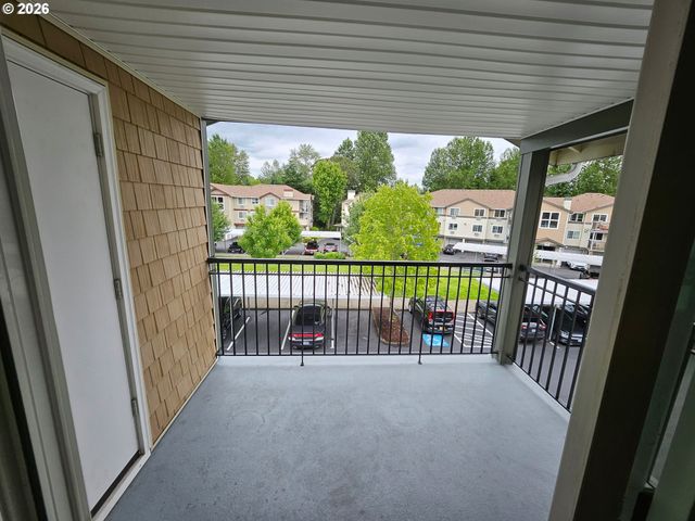 720 Nw 185TH Ave 306, Beaverton, OR 97006
