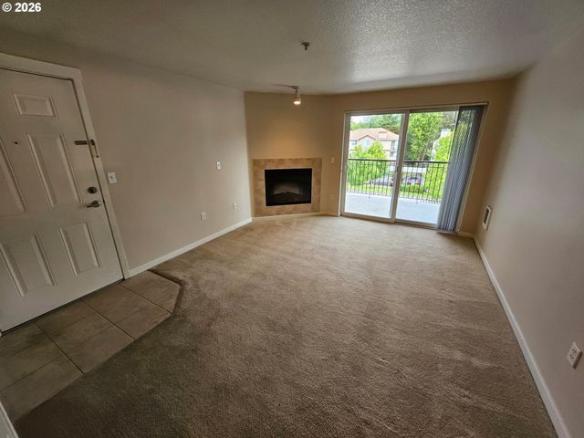 720 Nw 185TH Ave 306, Beaverton, OR 97006