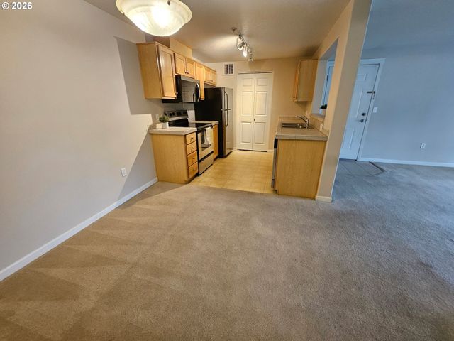 720 Nw 185TH Ave 306, Beaverton, OR 97006