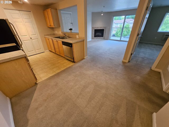 720 Nw 185TH Ave 306, Beaverton, OR 97006