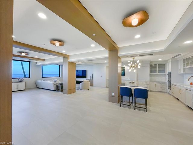 4005 Gulf Shore BLVD N 904, Naples, FL 34103