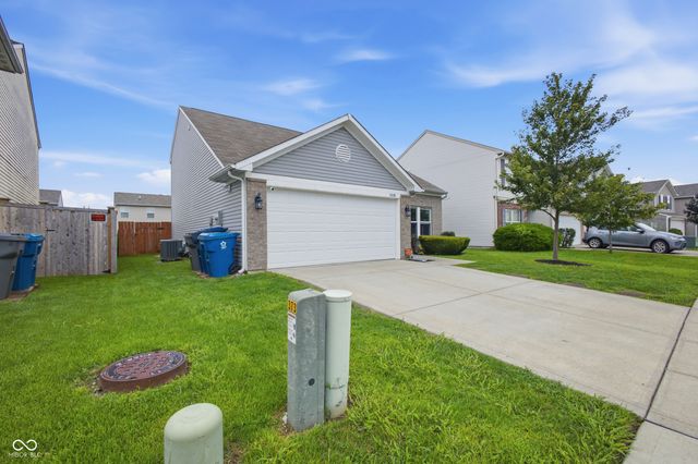 8038 Grove Berry Way, Indianapolis, IN 46239