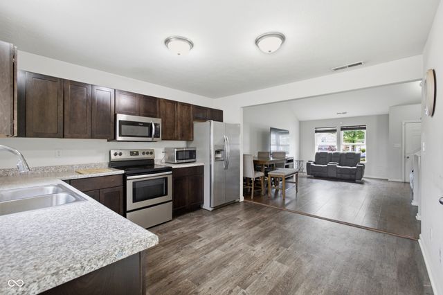 8038 Grove Berry Way, Indianapolis, IN 46239
