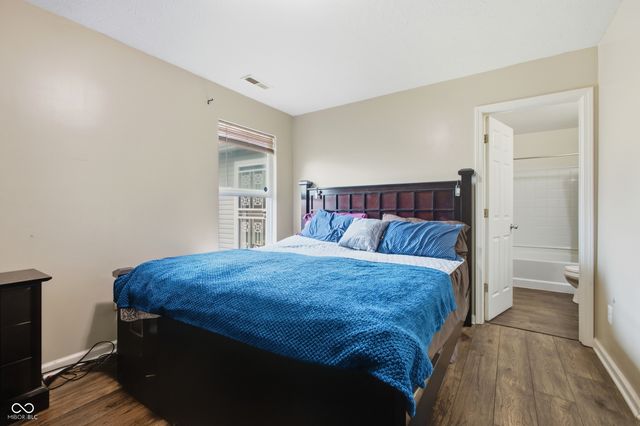 8038 Grove Berry Way, Indianapolis, IN 46239