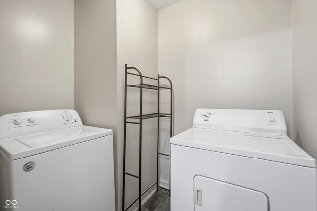 8038 Grove Berry Way, Indianapolis, IN 46239