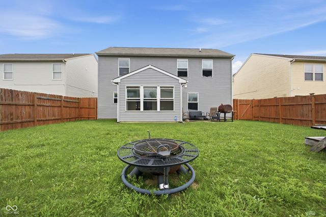 8038 Grove Berry Way, Indianapolis, IN 46239