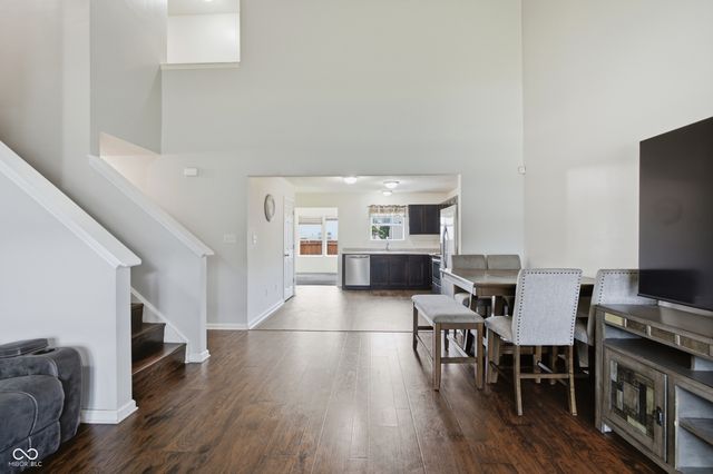 8038 Grove Berry Way, Indianapolis, IN 46239