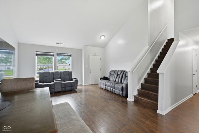8038 Grove Berry Way, Indianapolis, IN 46239