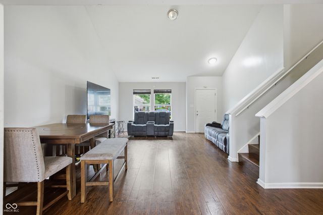 8038 Grove Berry Way, Indianapolis, IN 46239
