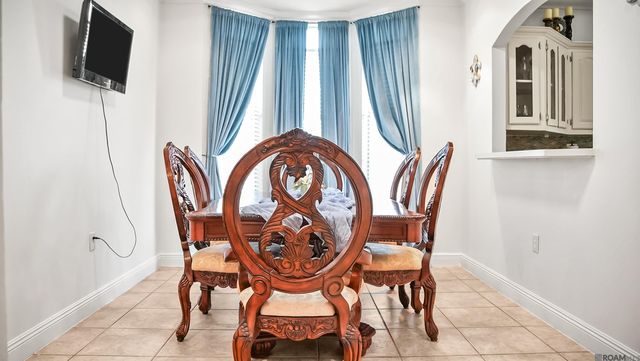 59460 Sexton Dr, Plaquemine, LA 70764