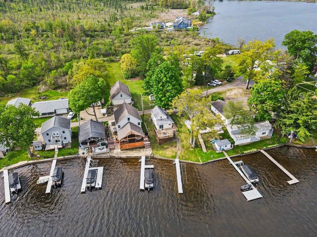 51624 Fish Lake Drive, Marcellus, MI 49067