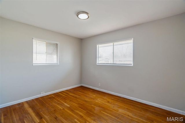 1688 Maldon Lane, St Louis, MO 63136