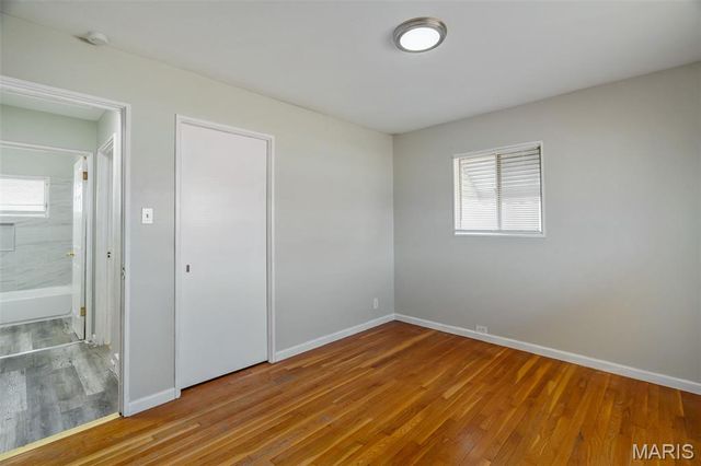 1688 Maldon Lane, St Louis, MO 63136