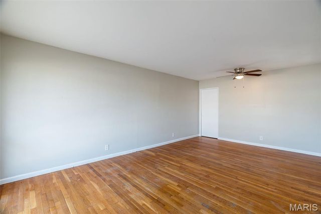 1688 Maldon Lane, St Louis, MO 63136