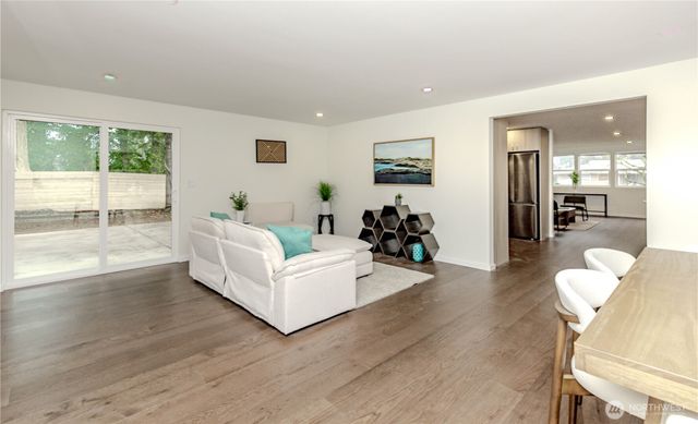 11117 Kirkwood Drive SW, Lakewood, WA 98498