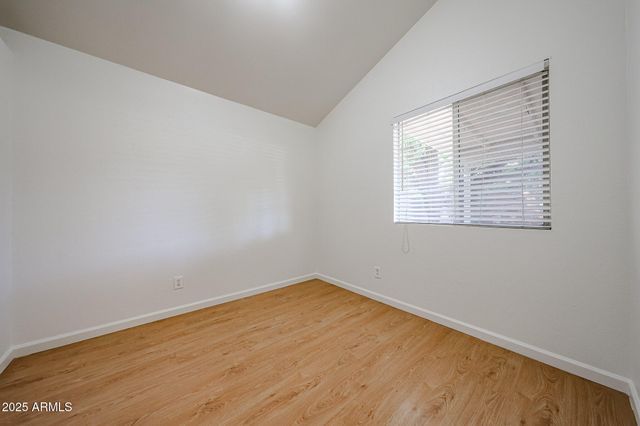 214 S RUSH Circle E, Chandler, AZ 85226