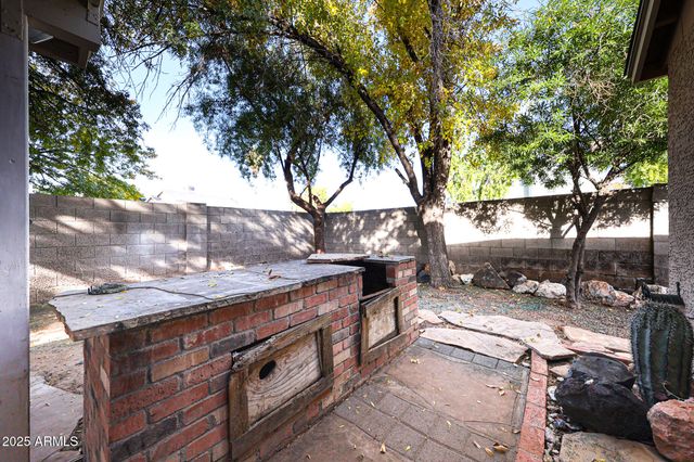 214 S RUSH Circle E, Chandler, AZ 85226