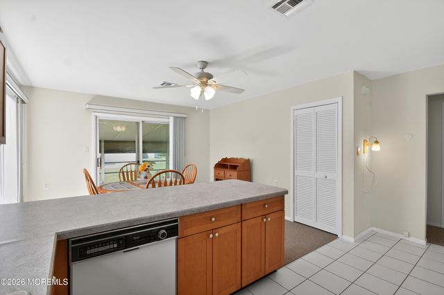 17 Corinth Place, Toms River, NJ 08757