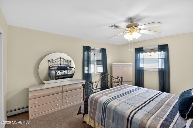 17 Corinth Place, Toms River, NJ 08757