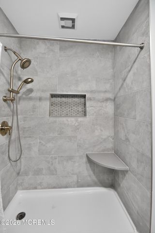 17 Corinth Place, Toms River, NJ 08757