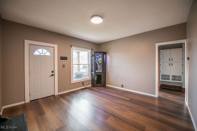 520 11th Street NW, New Philadelphia, OH 44663