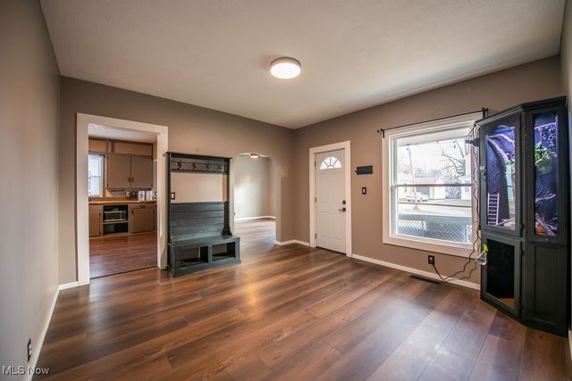 520 11th Street NW, New Philadelphia, OH 44663