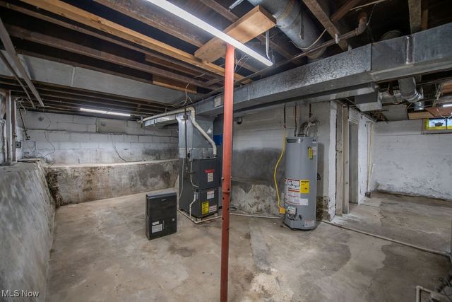 520 11th Street NW, New Philadelphia, OH 44663