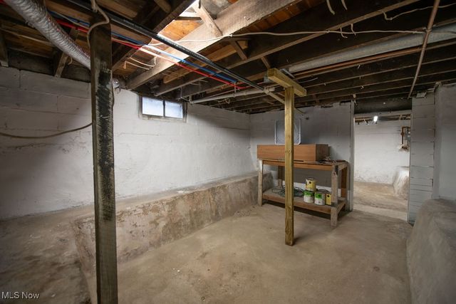 520 11th Street NW, New Philadelphia, OH 44663