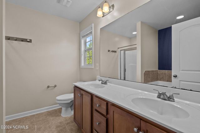 403 Wynbrookee Lane, Jacksonville, NC 28546