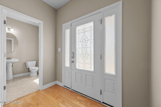 403 Wynbrookee Lane, Jacksonville, NC 28546