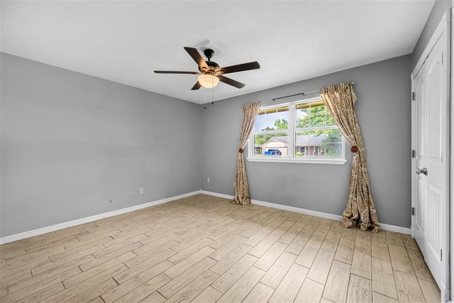 2304 NE VILLAGE DR, Lawton, OK 73507