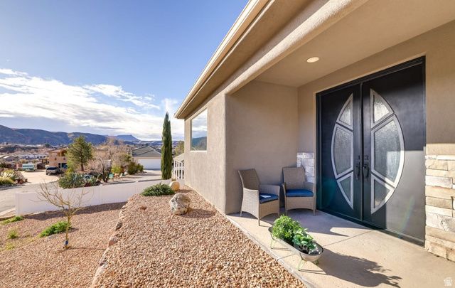 217 W TERRACE CIR, Toquerville, UT 84774