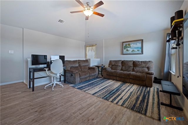 2023 Chilton Hall, San Antonio, TX 78253