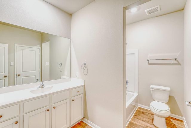 8204 Burnt Orchid Drive, Houston, TX 77016