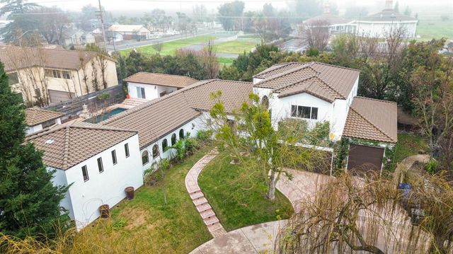 4809 Trails Ct, Modesto, CA 95357