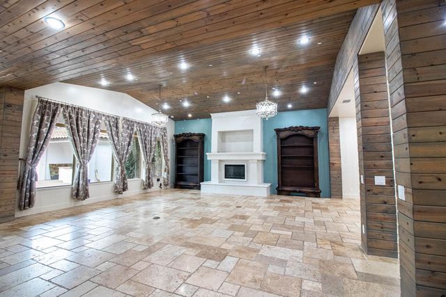 4809 Trails Ct, Modesto, CA 95357