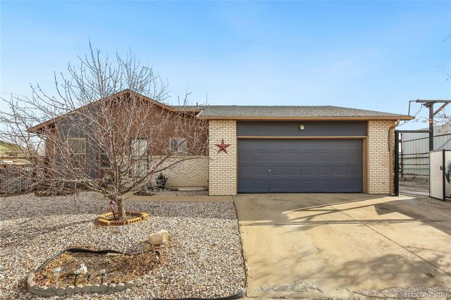 1916 Delwood Avenue, Greeley, CO 80631