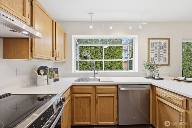 2162 NE Kevos Pond Drive, Poulsbo, WA 98370