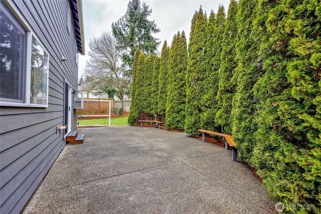 2162 NE Kevos Pond Drive, Poulsbo, WA 98370