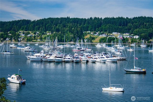 2162 NE Kevos Pond Drive, Poulsbo, WA 98370