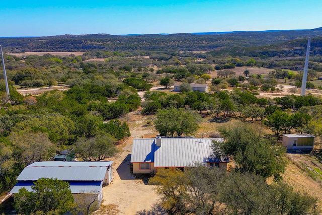 1129 Lonesome LOOP, Blanco, TX 78606